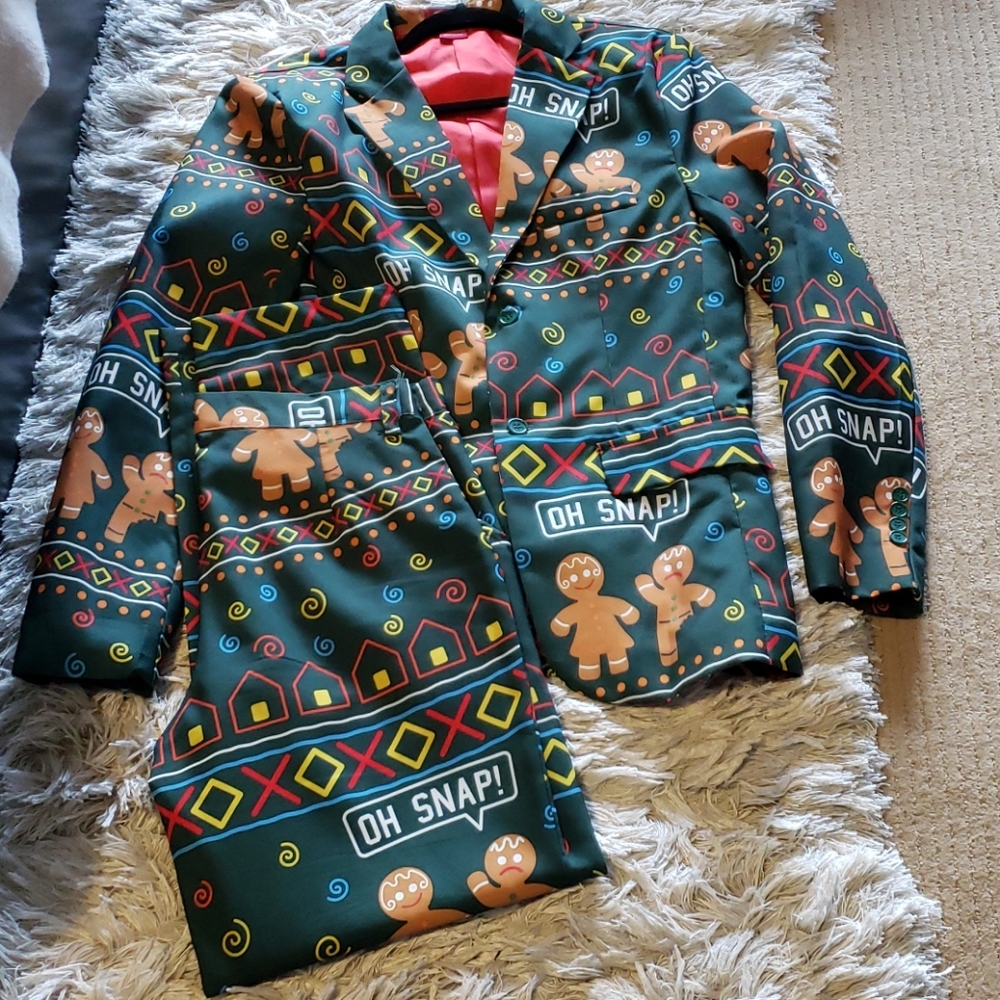 SOLD OH SNAP!! 2 piece pant suit🎄🎉